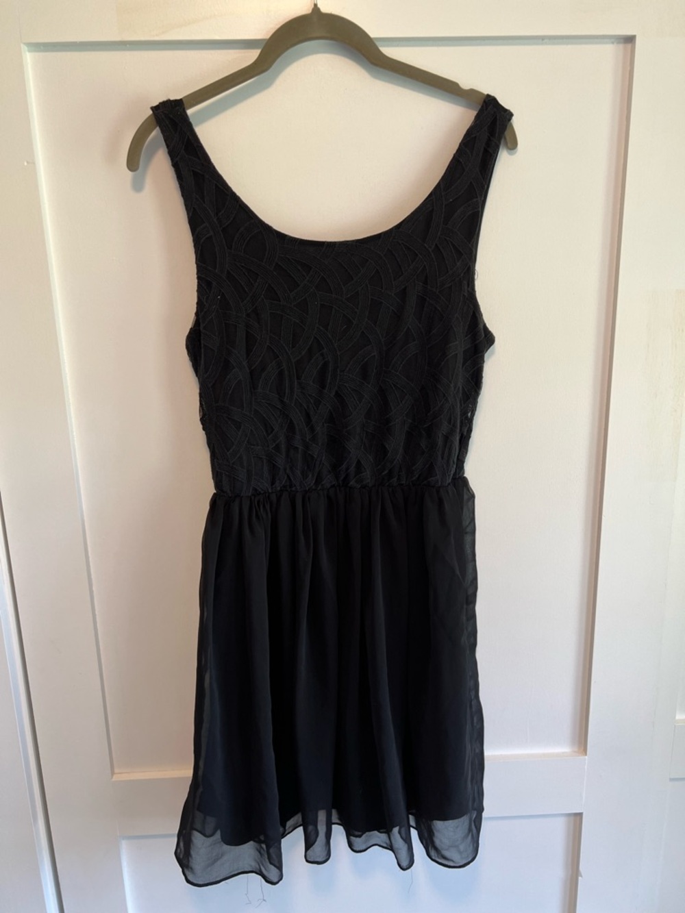 ISSI Black Textured Bodice Sleeveless Mini Dress